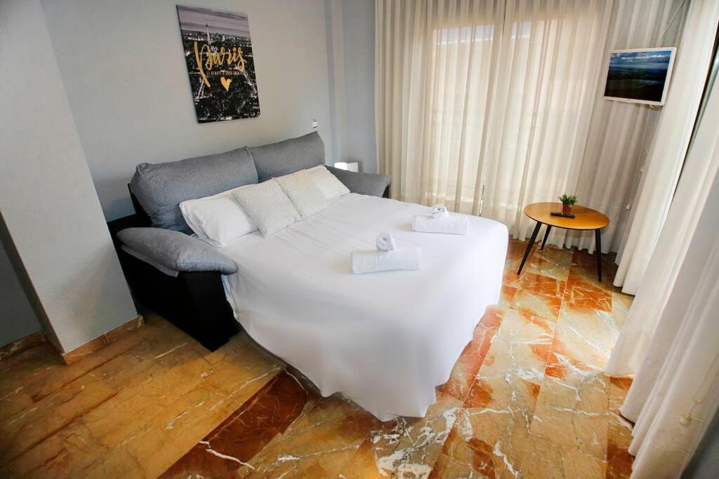 Castanos Apartment With Ac Alicante Eksteriør billede